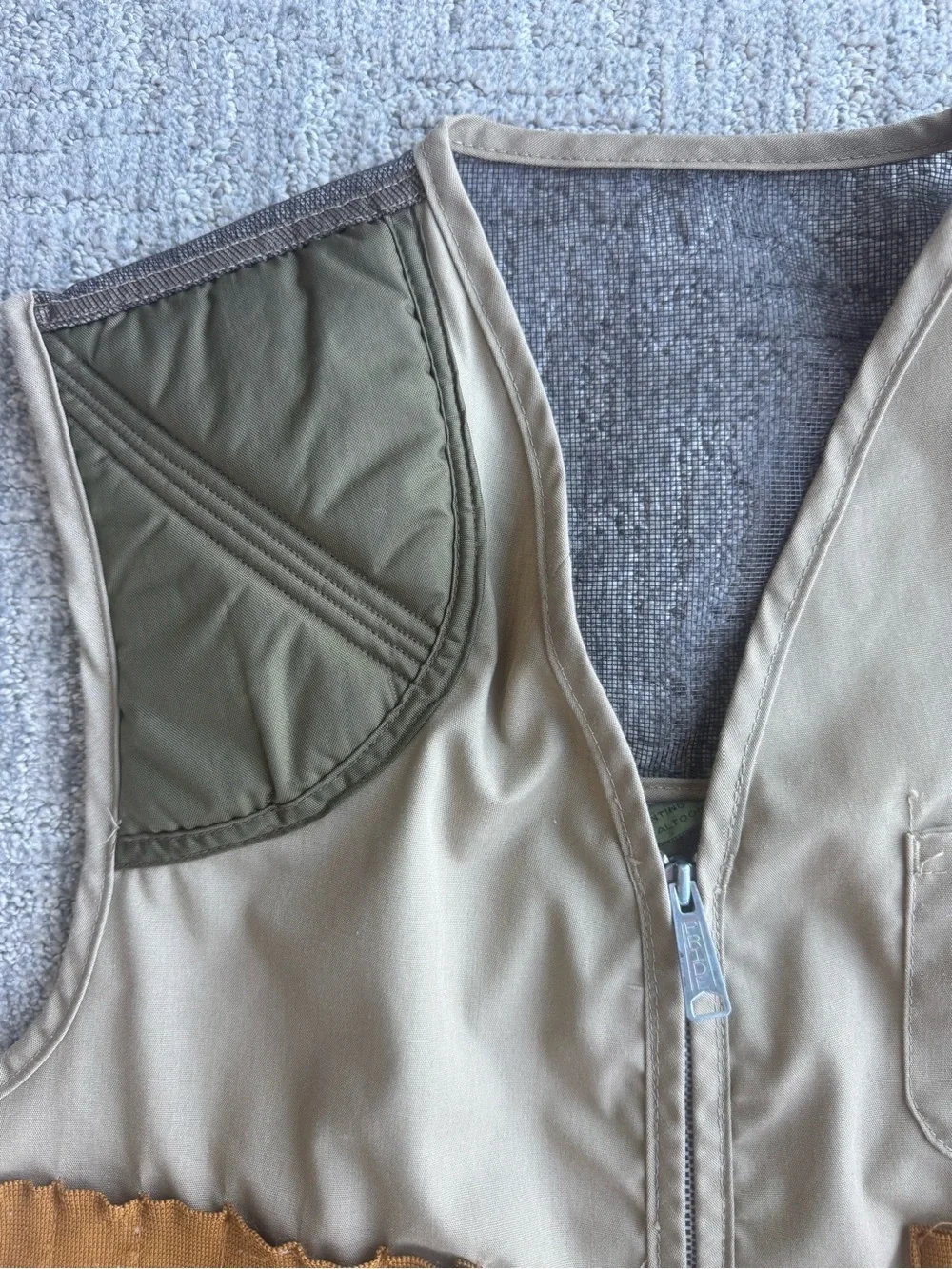 Vintage SAFTBAK Pheasant Hunting Field Vest Utility Gorpcore Safari Tan